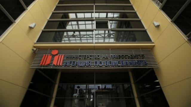 Някои въпроси, които поставя сривът на Търговския регистър